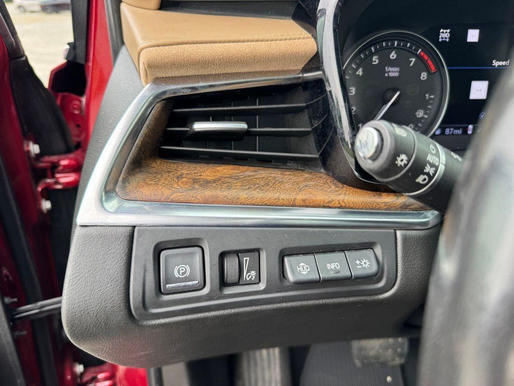 used 2020 Cadillac XT5 car, priced at $27,000