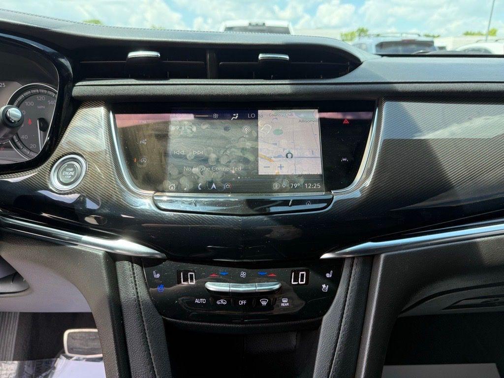 used 2024 Cadillac XT6 car, priced at $54,100