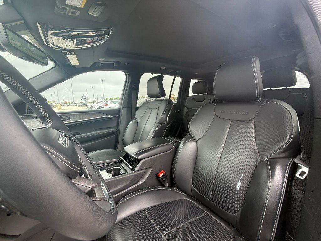used 2023 Jeep Grand Cherokee car, priced at $40,100