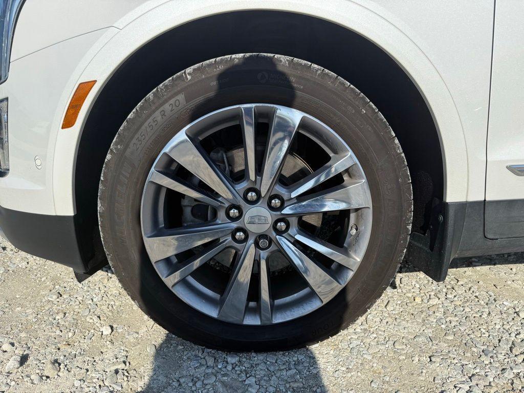 used 2023 Cadillac XT5 car, priced at $33,695