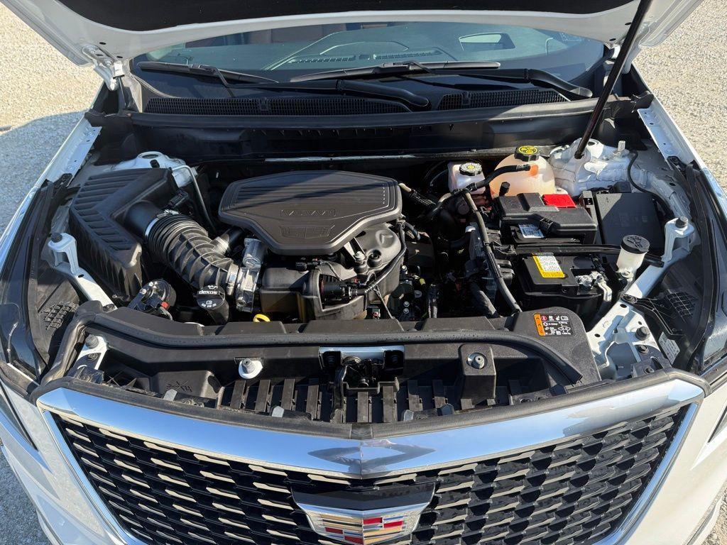 used 2023 Cadillac XT5 car, priced at $33,695