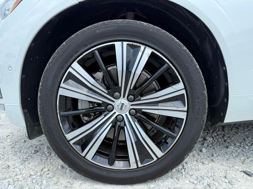 used 2022 Volvo XC60 car, priced at $37,950