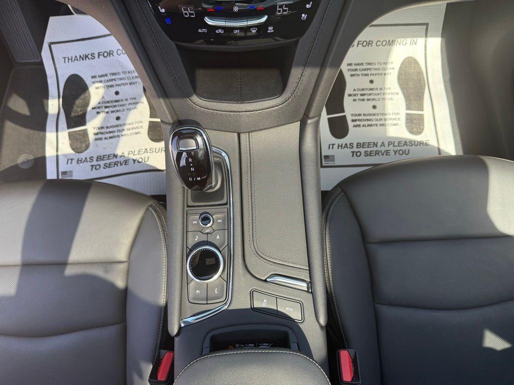 used 2024 Cadillac XT6 car, priced at $55,500