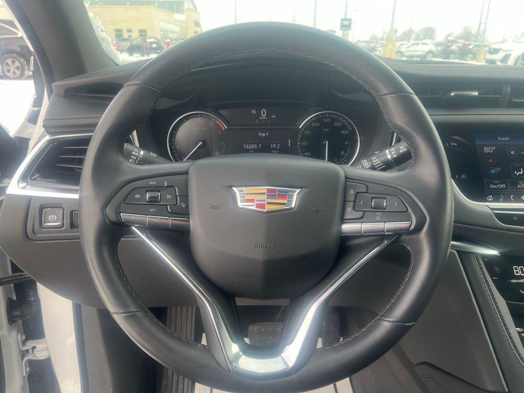 used 2023 Cadillac XT6 car, priced at $37,950