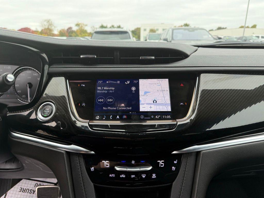 used 2024 Cadillac XT6 car, priced at $48,235