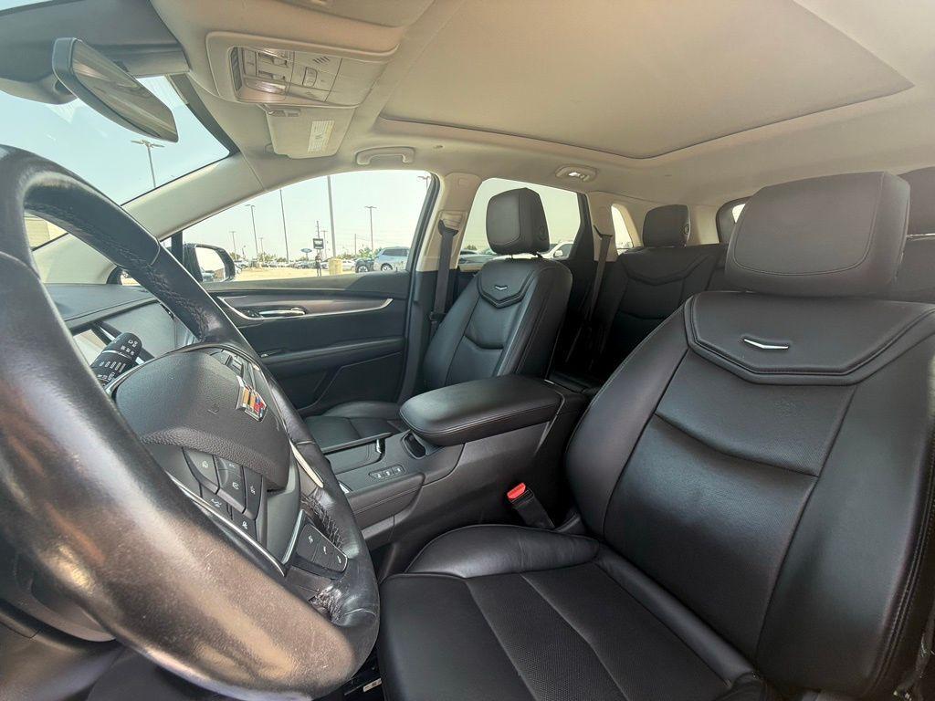 used 2019 Cadillac XT5 car, priced at $24,500