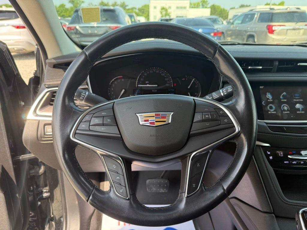 used 2019 Cadillac XT5 car, priced at $24,500