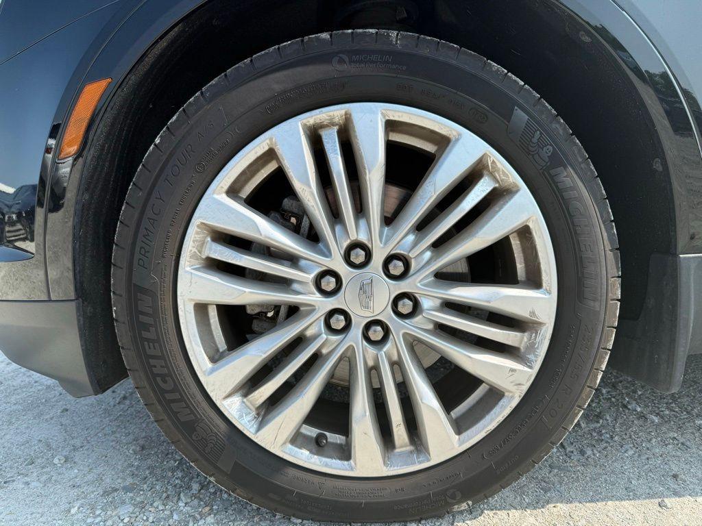used 2019 Cadillac XT5 car, priced at $24,500