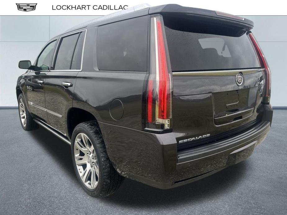 used 2015 Cadillac Escalade car, priced at $22,300