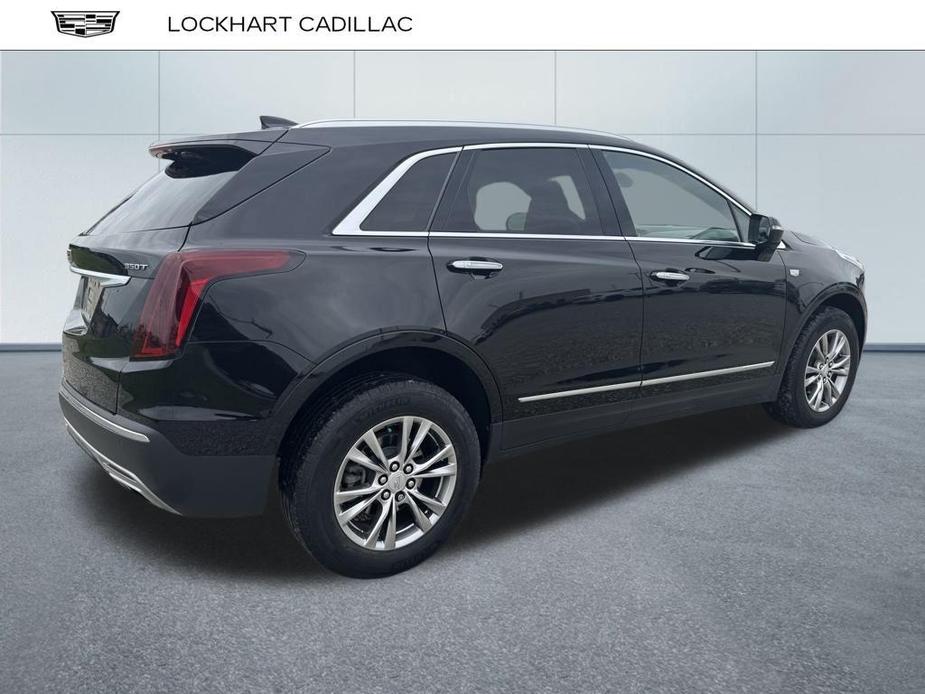 used 2022 Cadillac XT5 car, priced at $28,900