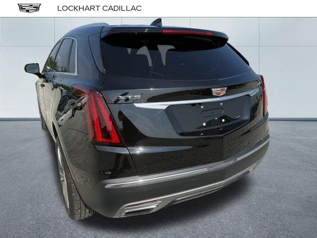 used 2024 Cadillac XT5 car, priced at $38,150