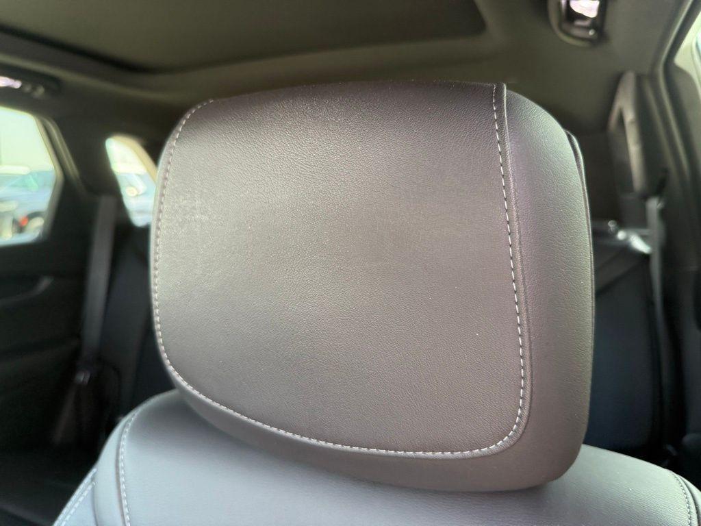 used 2024 Cadillac XT5 car, priced at $38,150