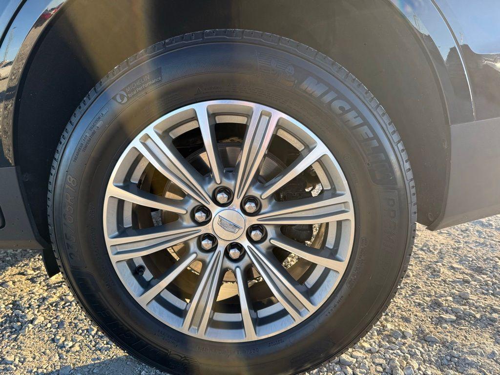 used 2018 Cadillac XT5 car, priced at $18,894