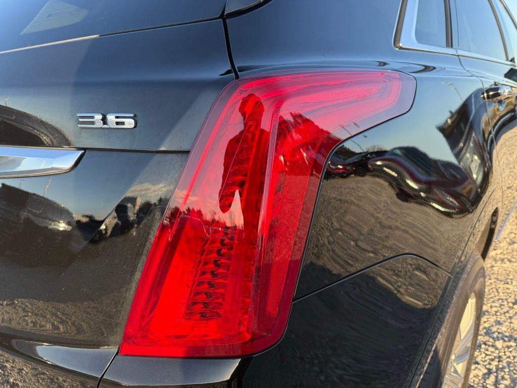 used 2018 Cadillac XT5 car, priced at $18,894