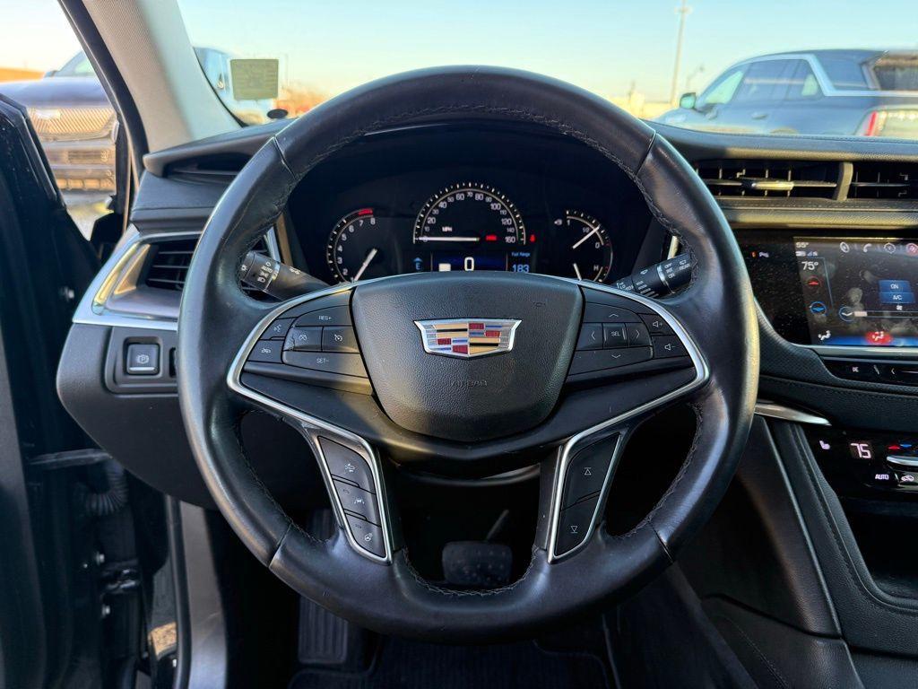 used 2018 Cadillac XT5 car, priced at $18,894