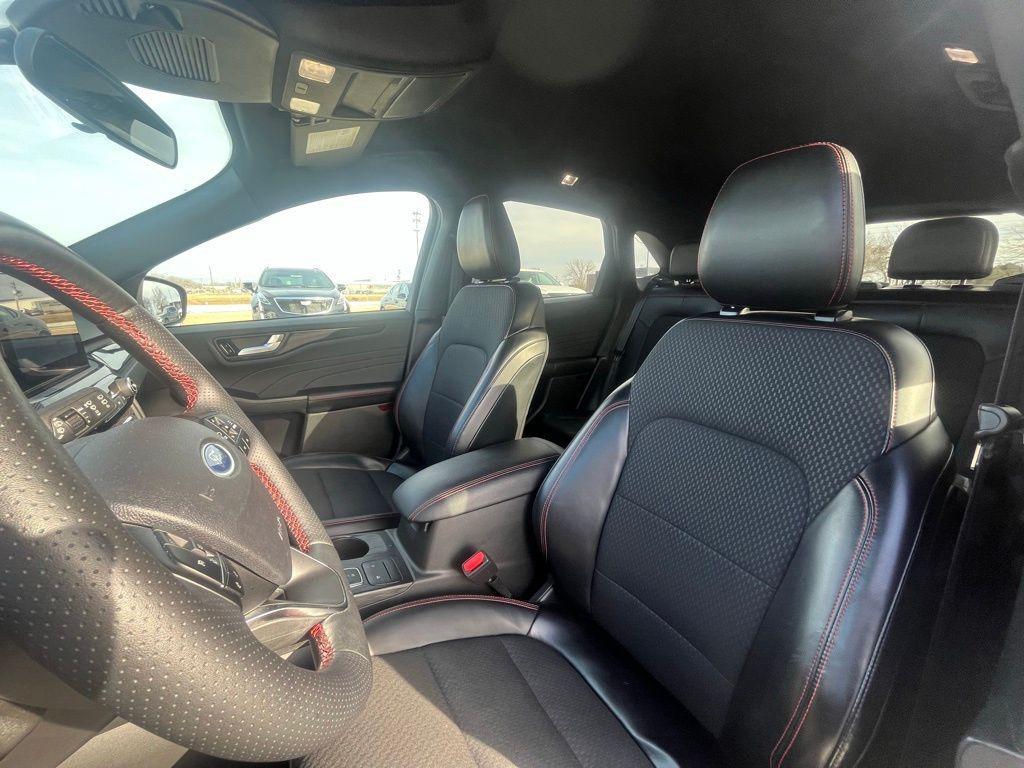 used 2024 Ford Escape car, priced at $25,100