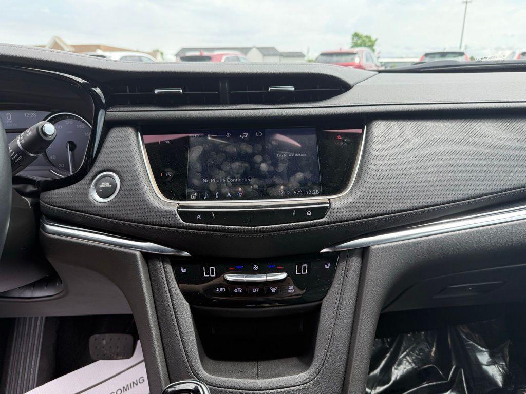 used 2024 Cadillac XT5 car, priced at $43,225