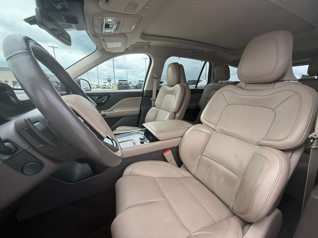 used 2022 Lincoln Aviator car, priced at $41,050