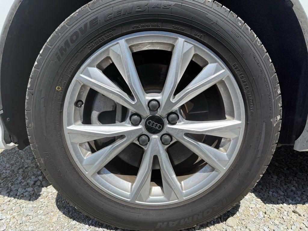 used 2024 Audi Q3 car, priced at $31,900