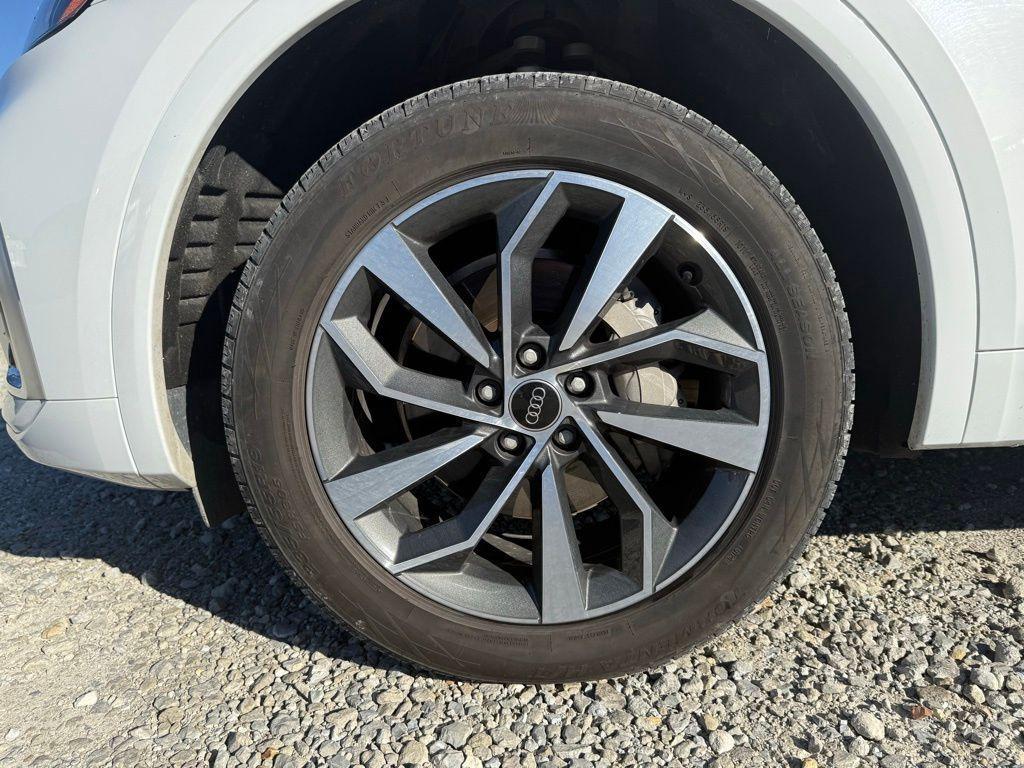 used 2024 Audi Q5 car, priced at $27,130