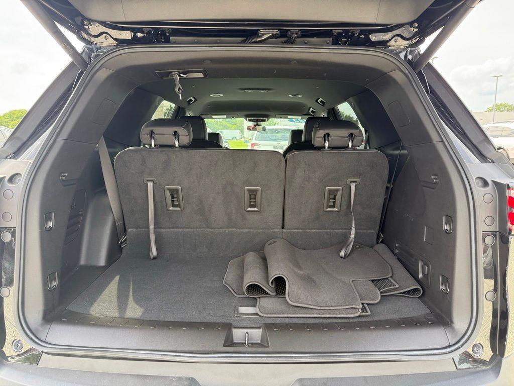 used 2023 Chevrolet Traverse car, priced at $31,740