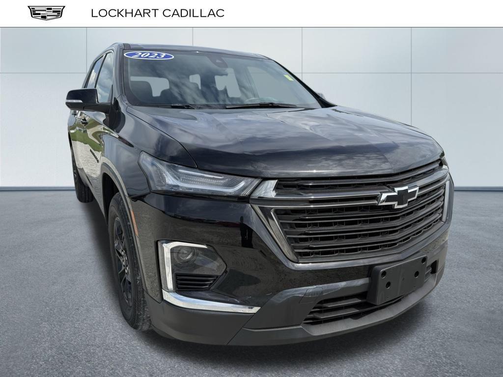used 2023 Chevrolet Traverse car, priced at $31,740