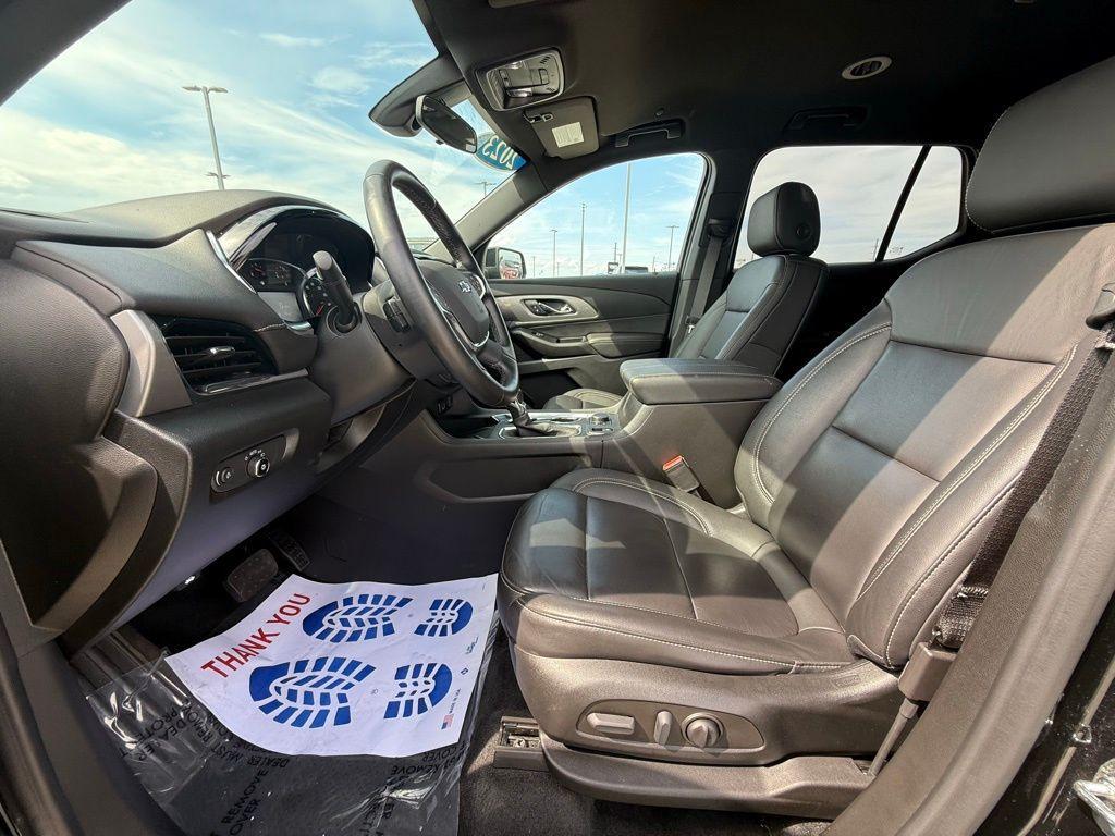 used 2023 Chevrolet Traverse car, priced at $31,740