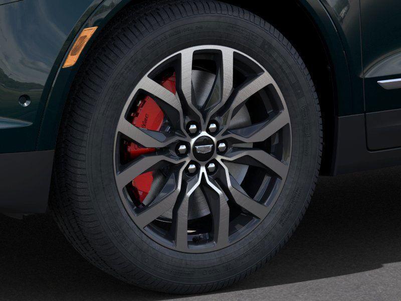 new 2025 Cadillac XT5 car, priced at $63,129
