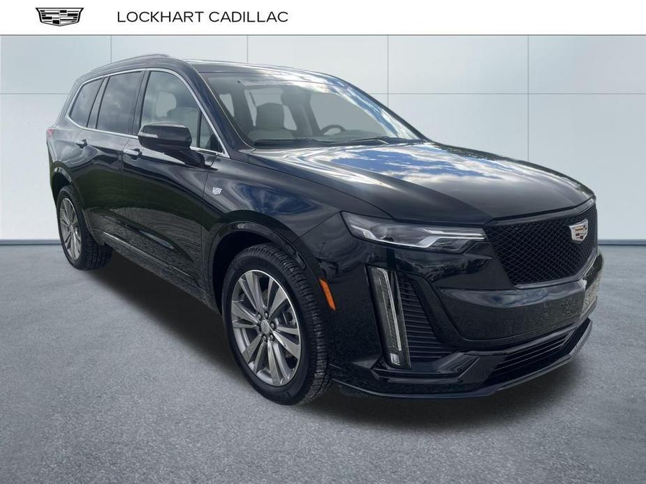 used 2022 Cadillac XT6 car, priced at $38,500