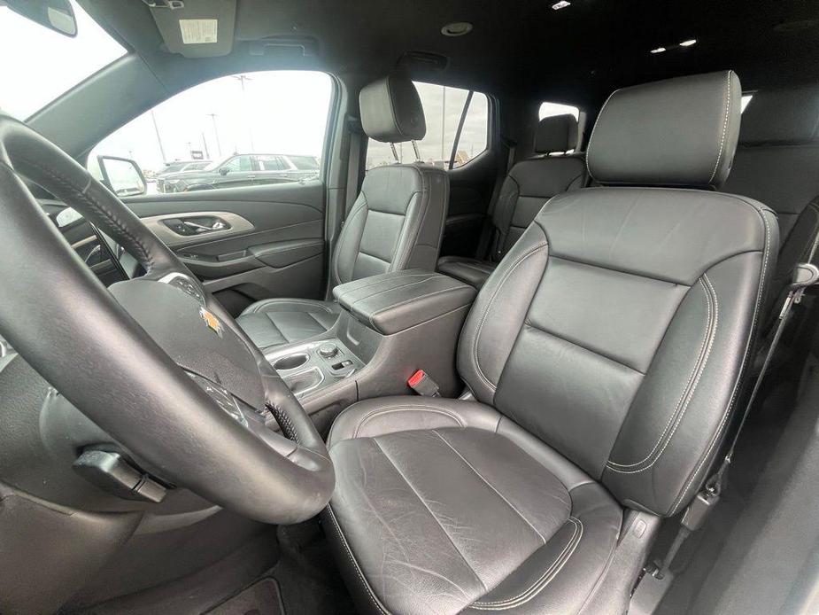 used 2022 Chevrolet Traverse car, priced at $33,094