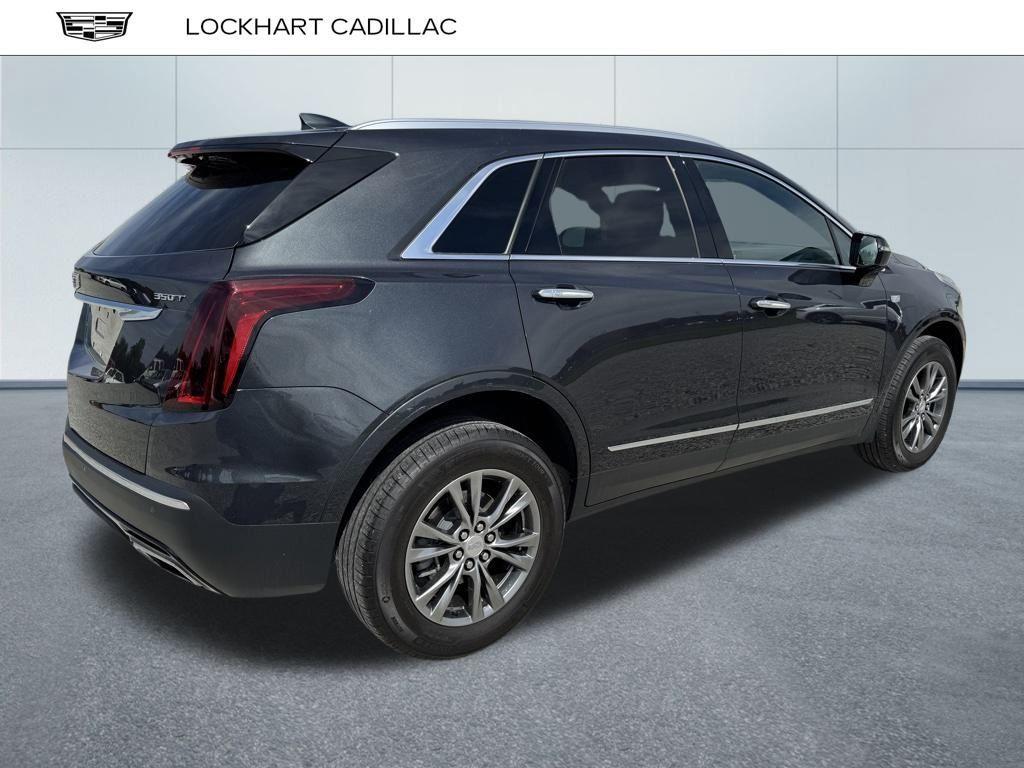 used 2022 Cadillac XT5 car, priced at $35,210