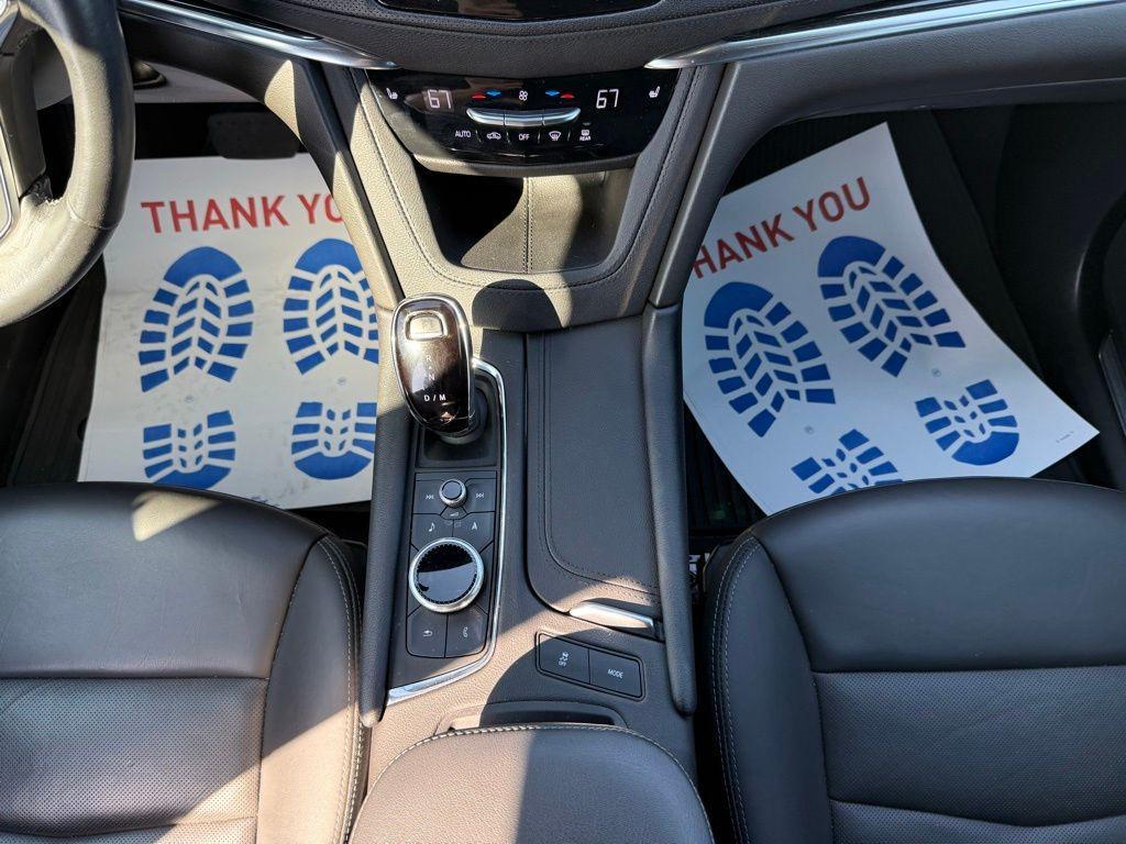 used 2023 Cadillac XT5 car, priced at $37,270