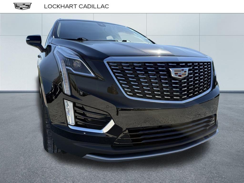 used 2023 Cadillac XT5 car, priced at $37,270
