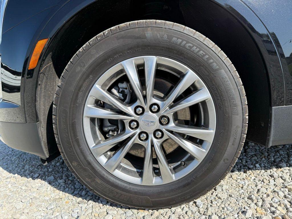 used 2023 Cadillac XT5 car, priced at $37,270