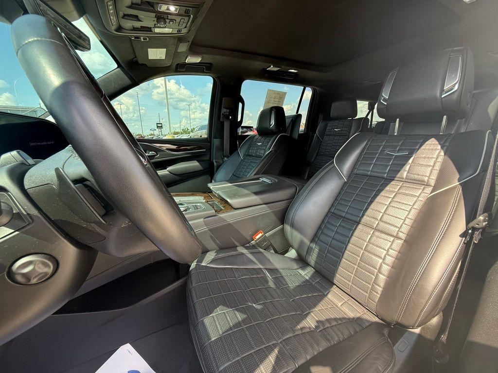 used 2021 Cadillac Escalade ESV car, priced at $70,072