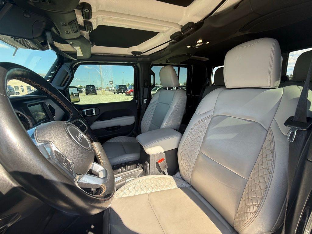 used 2021 Jeep Gladiator car, priced at $36,155
