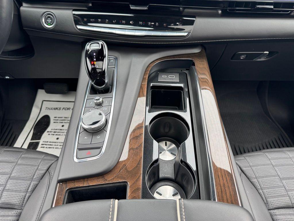 used 2023 Cadillac Escalade ESV car, priced at $89,100