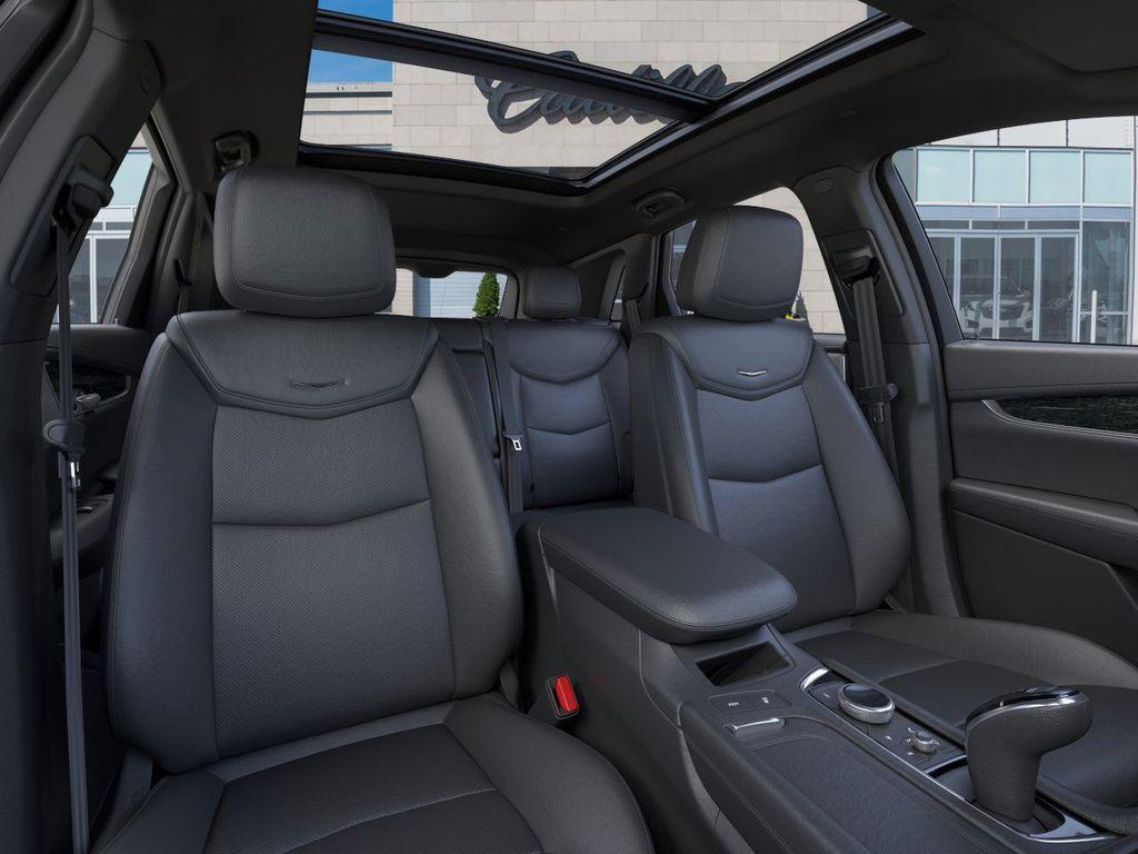 new 2025 Cadillac XT5 car, priced at $58,984