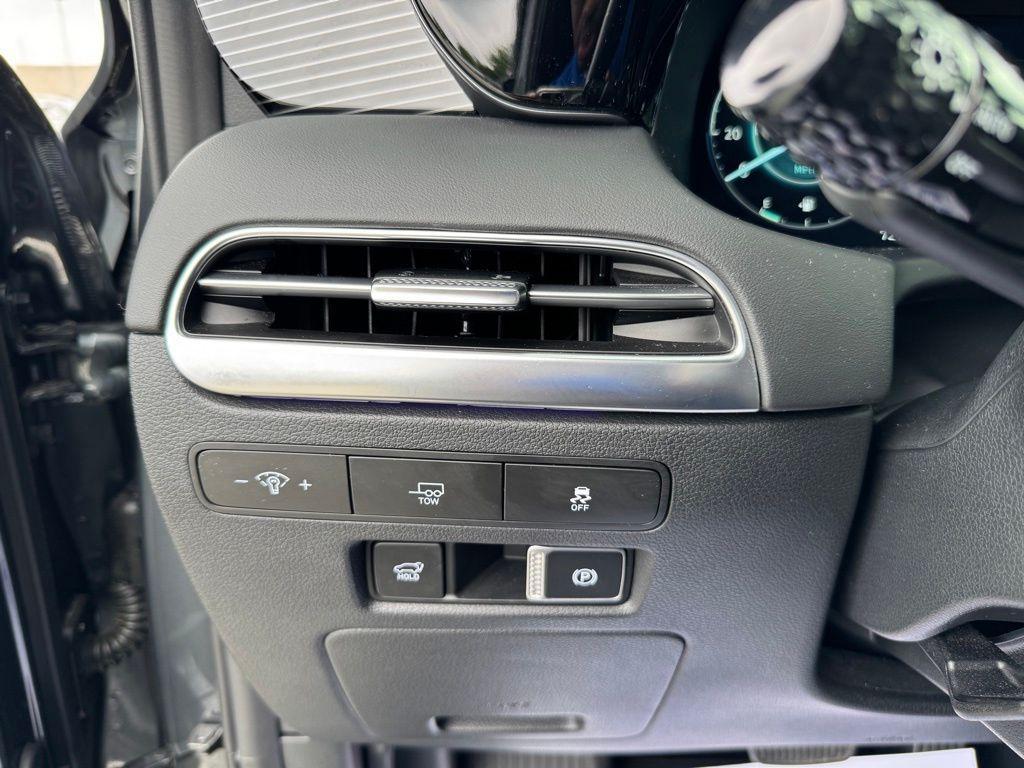 used 2024 Hyundai Palisade car, priced at $43,100