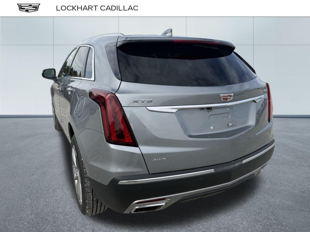 used 2025 Cadillac XT5 car, priced at $46,094