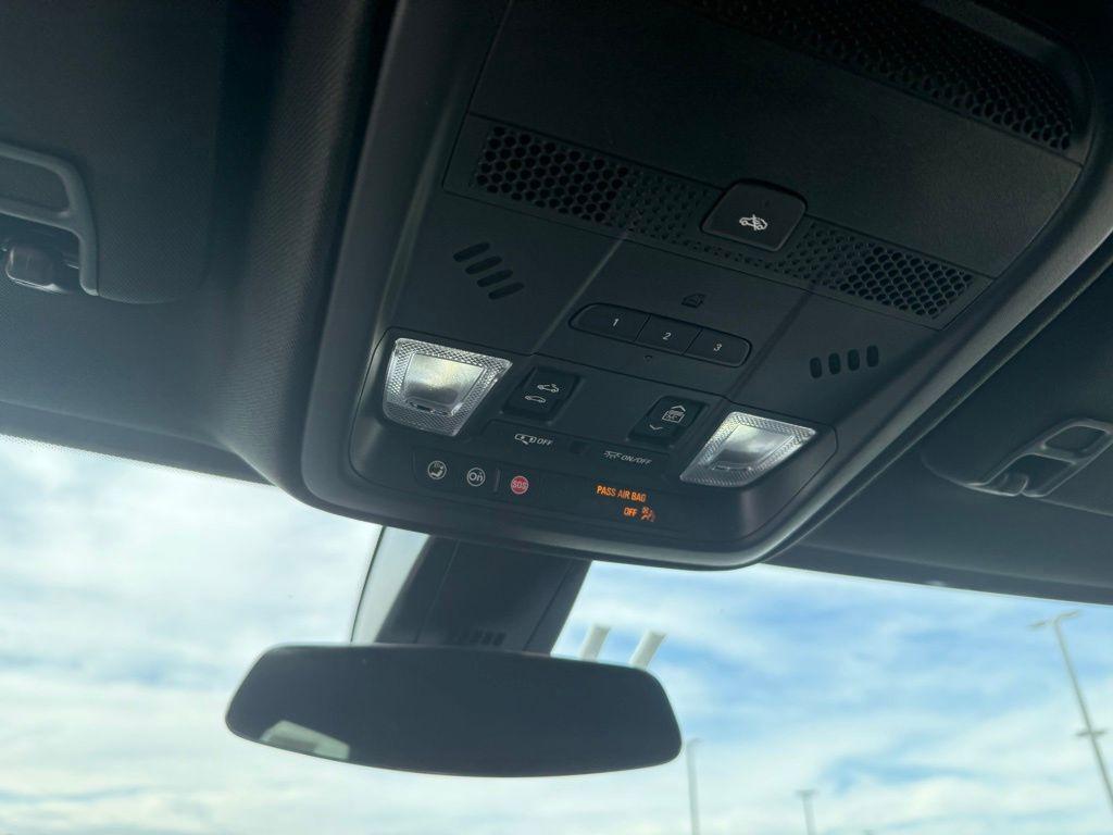 used 2025 Cadillac XT5 car, priced at $46,094