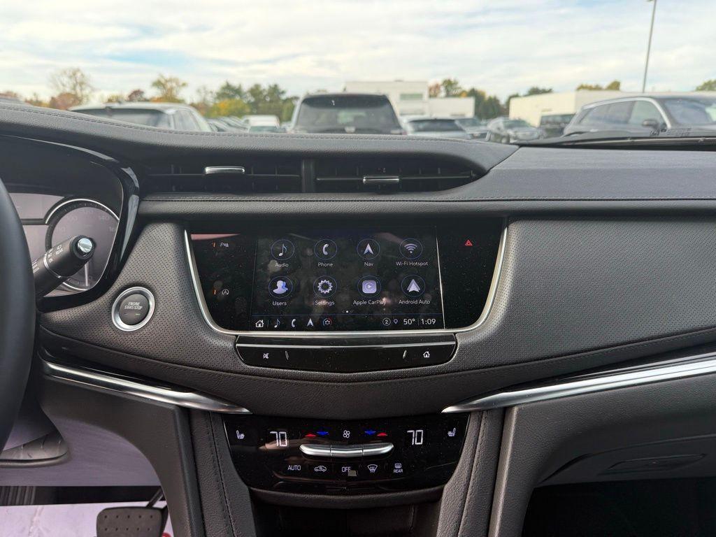 used 2025 Cadillac XT5 car, priced at $46,094