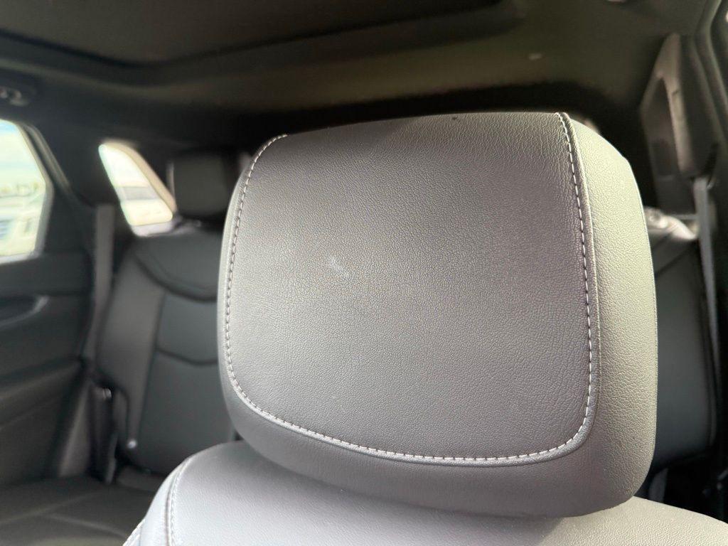 used 2025 Cadillac XT5 car, priced at $46,094