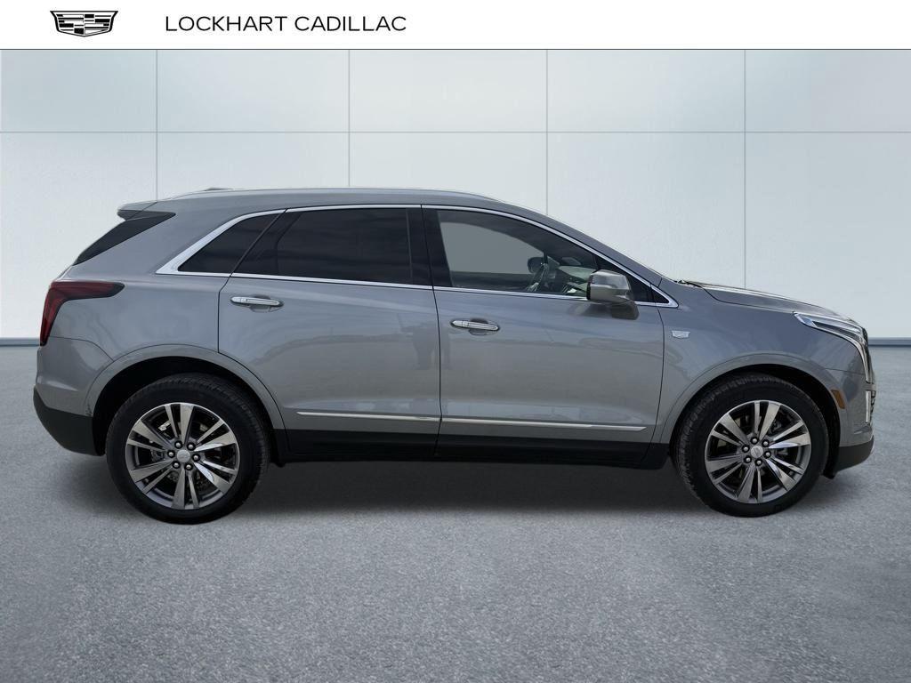 used 2025 Cadillac XT5 car, priced at $46,094