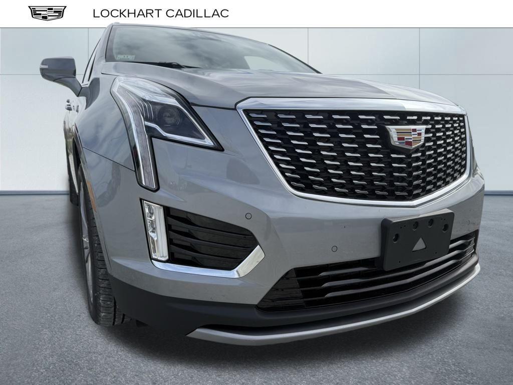 used 2025 Cadillac XT5 car, priced at $46,094