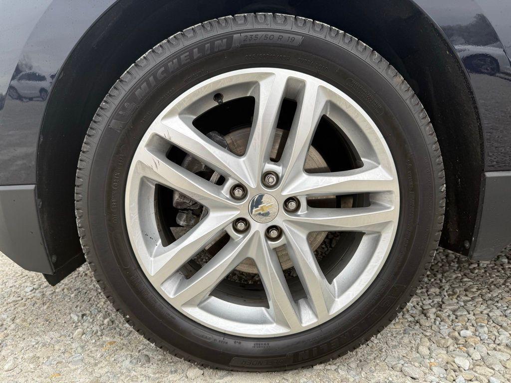 used 2020 Chevrolet Equinox car, priced at $20,650