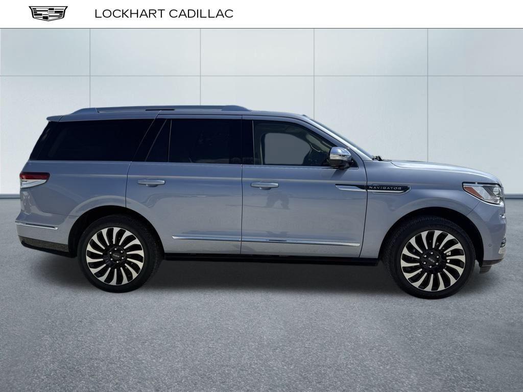 used 2024 Lincoln Navigator car, priced at $88,500