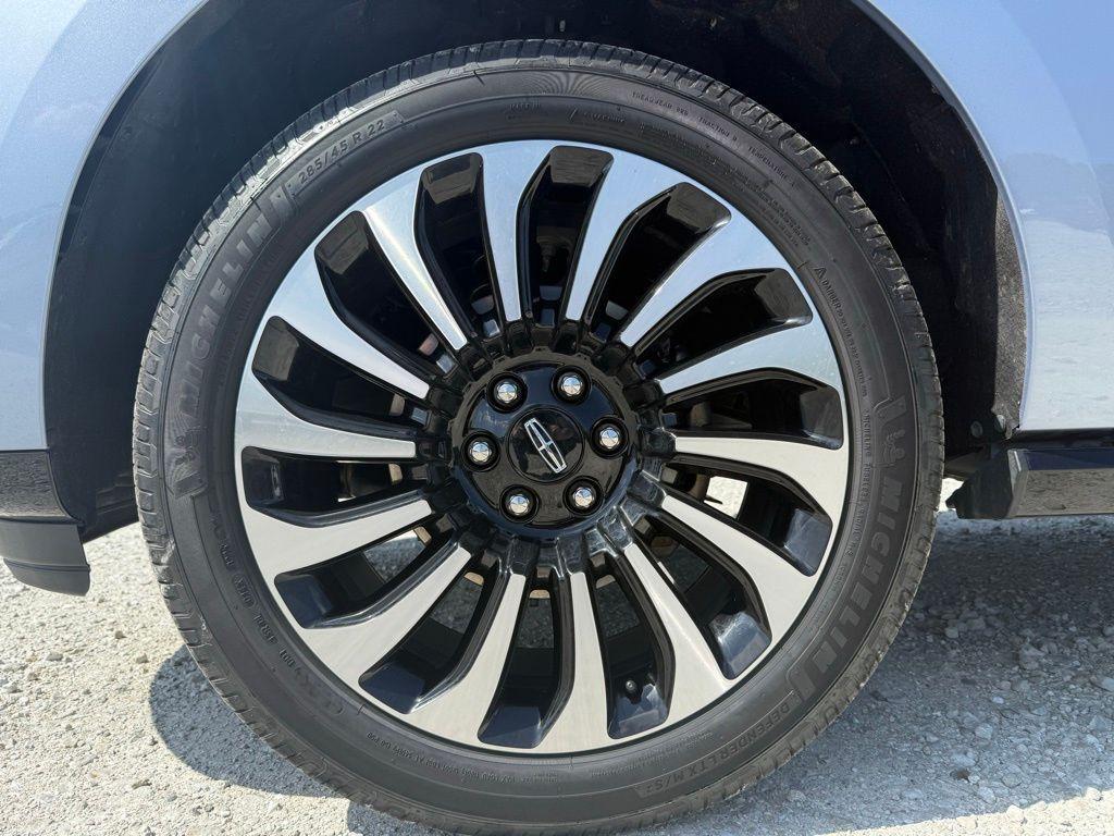 used 2024 Lincoln Navigator car, priced at $88,500