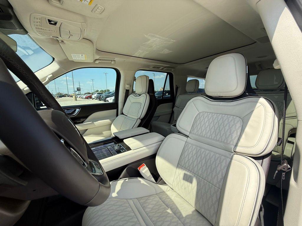 used 2024 Lincoln Navigator car, priced at $88,500