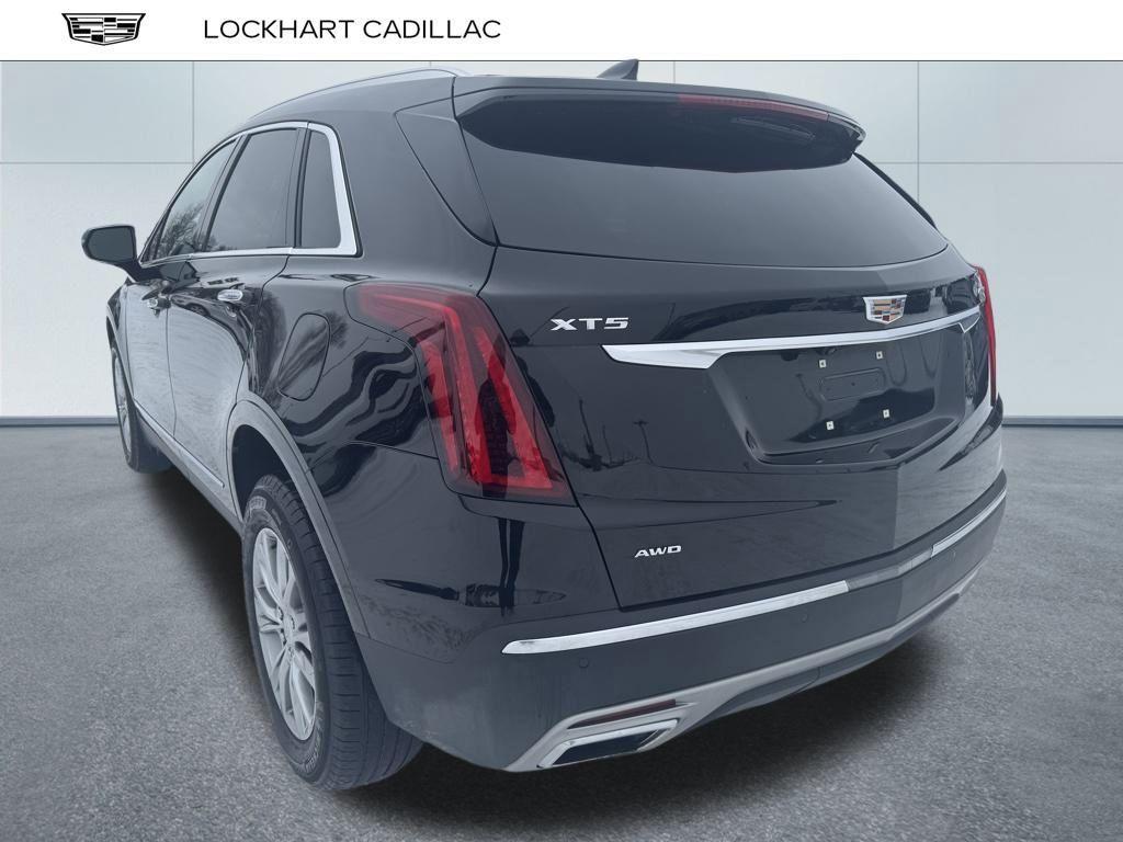 used 2022 Cadillac XT5 car, priced at $35,380